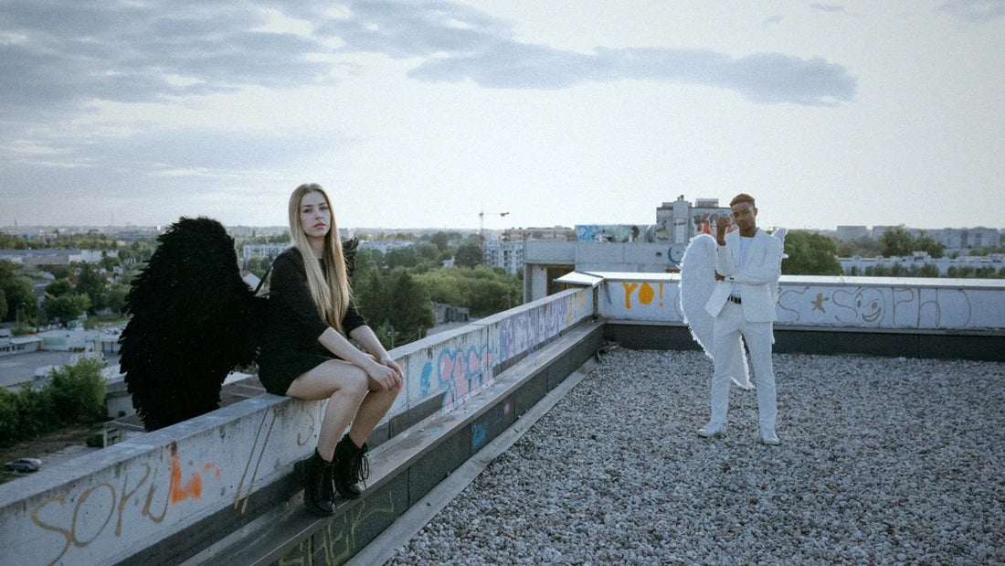 V34 Purple Teeth Whitening Strips: Do They Work? (Results + How to Use